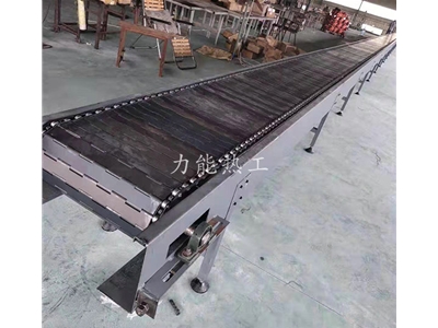 鏈板輸送機