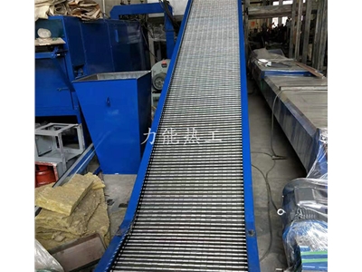 無縫鏈板輸送機